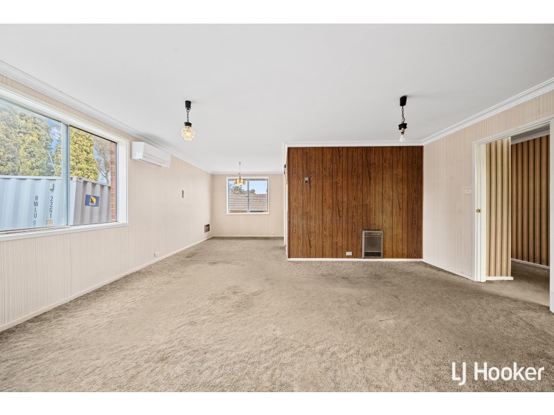 6 Amadio Place, Melba ACT 2615