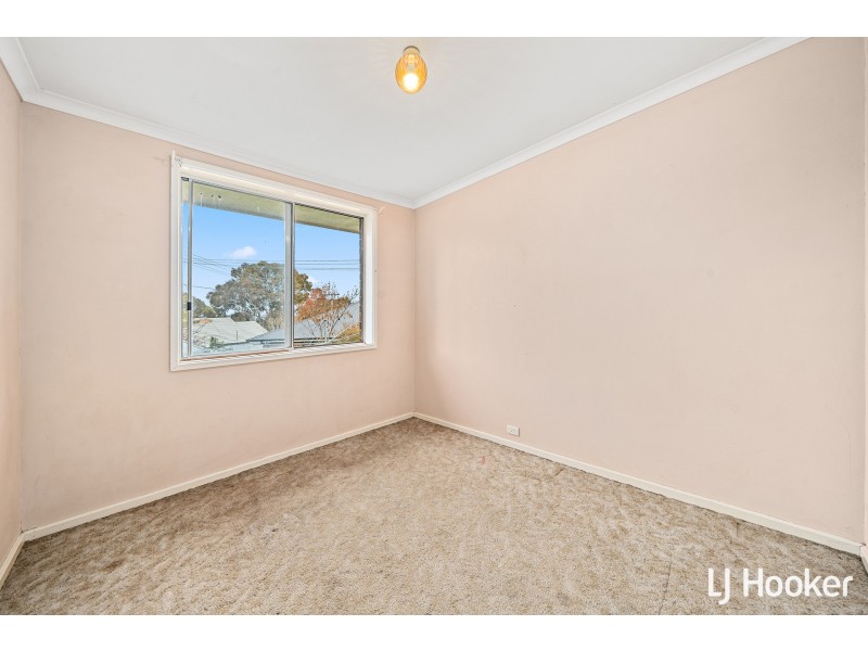 6 Amadio Place, Melba ACT 2615