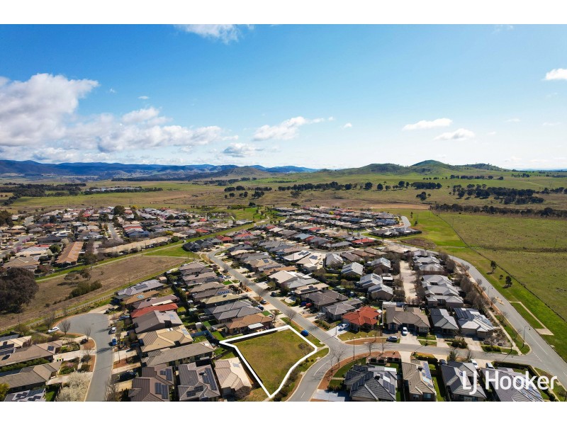 1 Rag Holmes Street, Macgregor ACT 2615