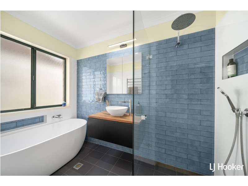 15 Guginya Crescent, Ngunnawal ACT 2913