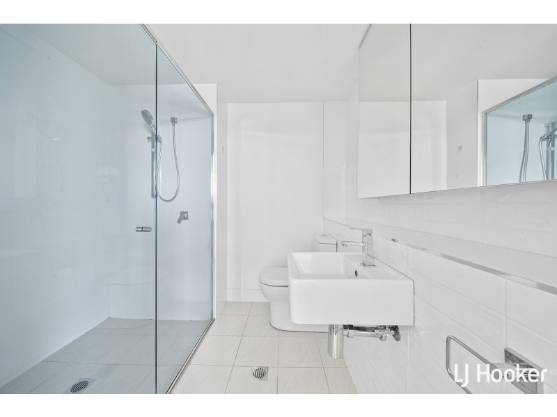 160/1 Anthony Rolfe Avenue, Gungahlin ACT 2912