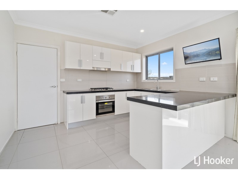 22 Hugh Gilchrist Street, Casey ACT 2913