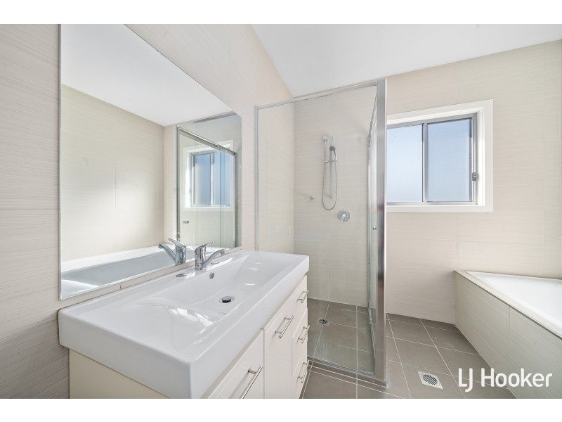 22 Hugh Gilchrist Street, Casey ACT 2913