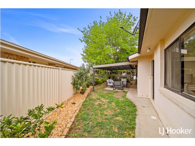16 Westall Place, Dunlop ACT 2615