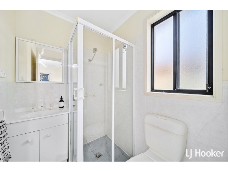 16 Westall Place, Dunlop ACT 2615