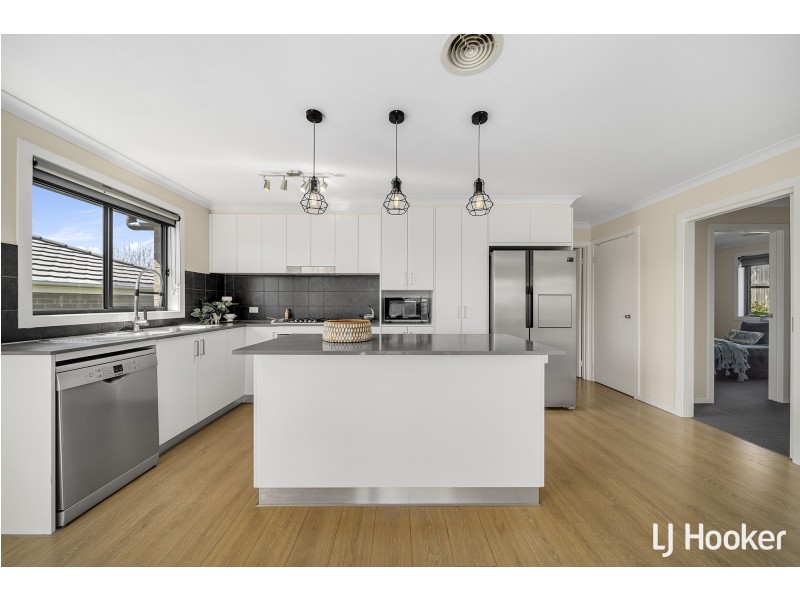 39 Carman Loop, Macgregor ACT 2615