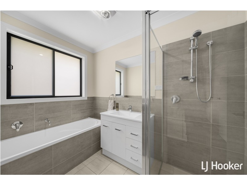 39 Carman Loop, Macgregor ACT 2615