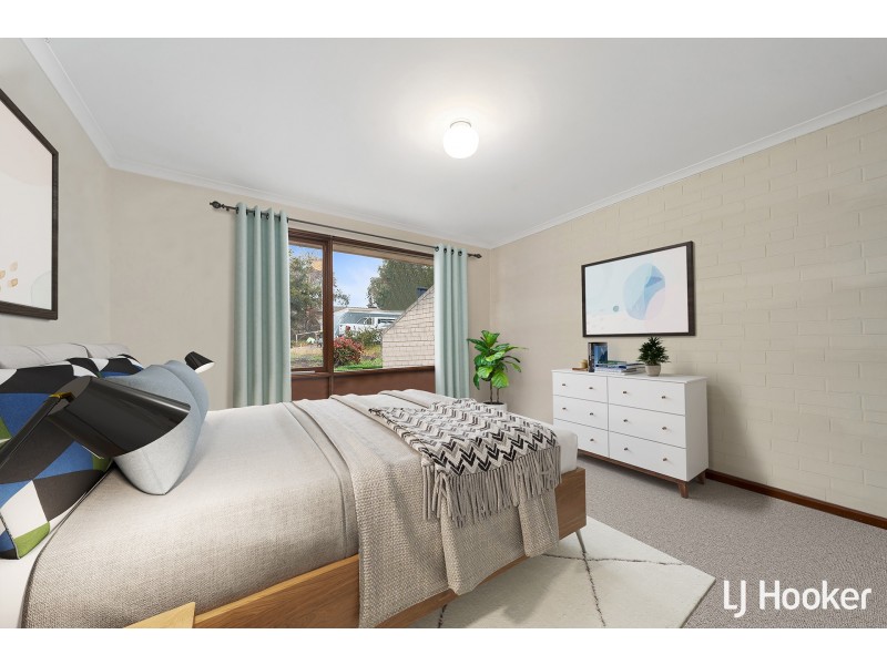 16 Brownlow Place, Holt ACT 2615
