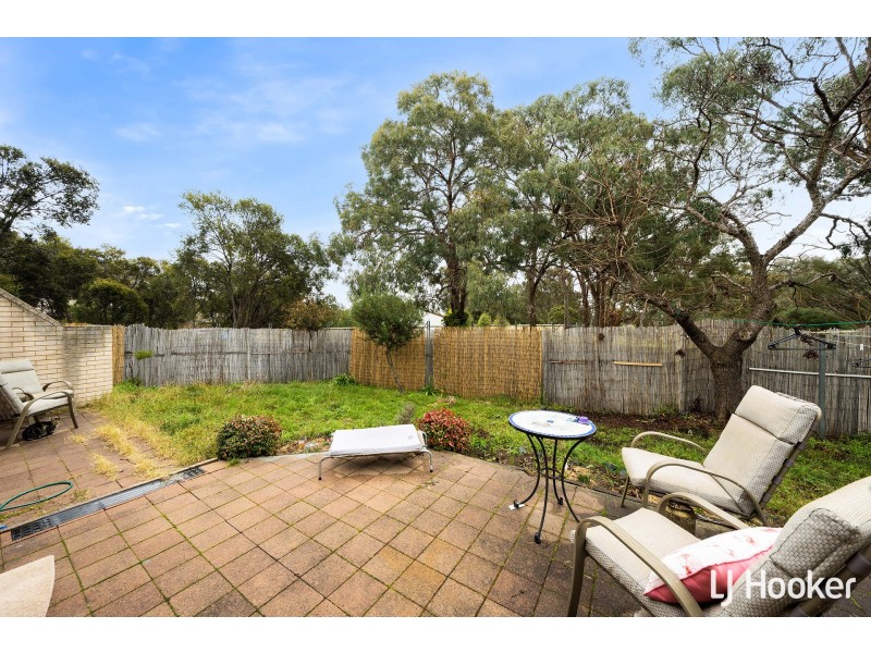 16 Brownlow Place, Holt ACT 2615