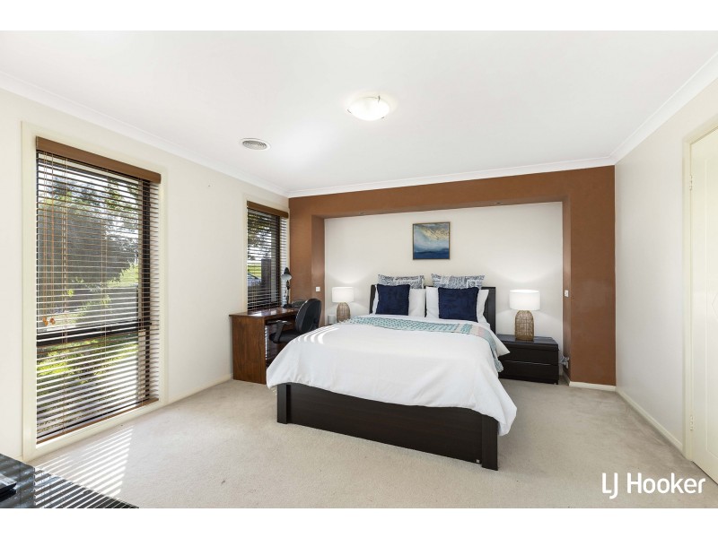 2 Farmer Place, Gungahlin ACT 2912