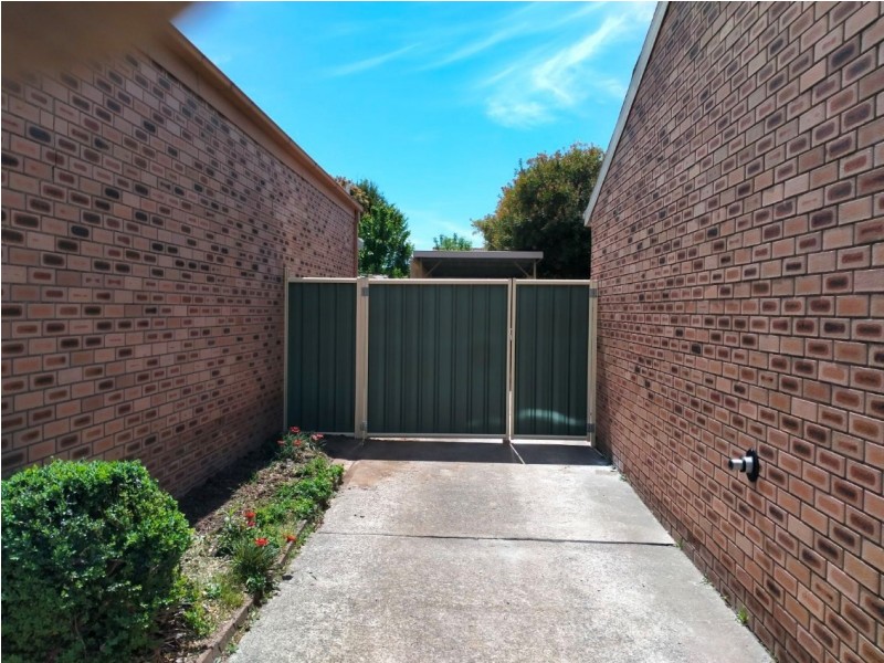 31 Charleston Street, Monash ACT 2904