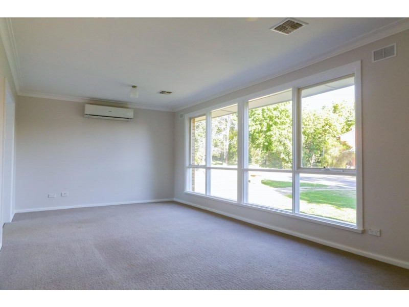 61 Swinden Street, Downer ACT 2602