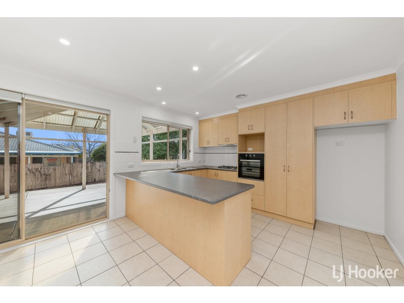 14 Doutney Place, Dunlop ACT 2615