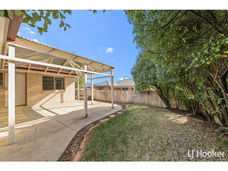 14 Doutney Place, Dunlop ACT 2615