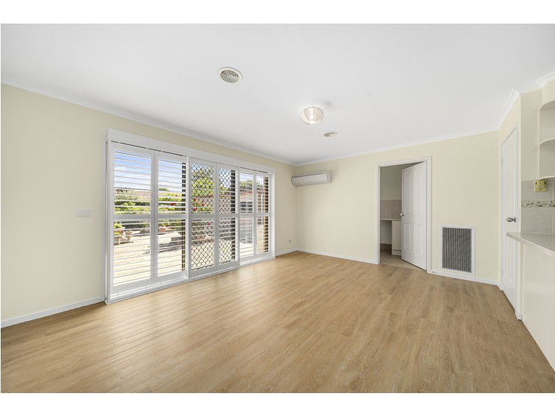 30 Dorrit Black Crescent, Lyneham ACT 2602