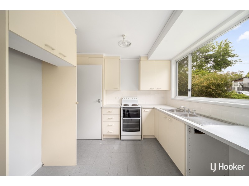 4 Stillwell Place, Mawson ACT 2607