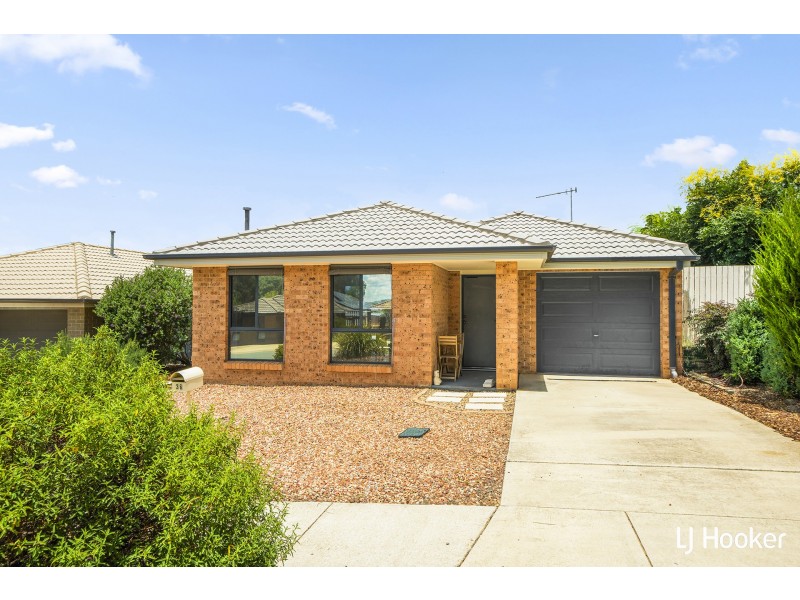 36 Rowland Street, Macgregor ACT 2615