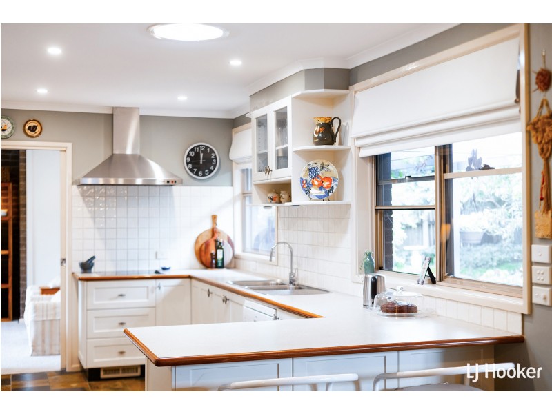 6 Darmody Street, Weetangera ACT 2614
