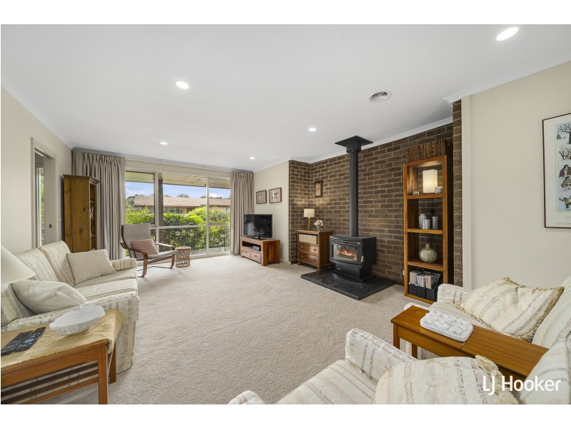 6 Darmody Street, Weetangera ACT 2614
