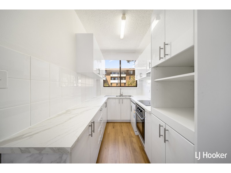 7/28 Springvale Drive, Hawker ACT 2614
