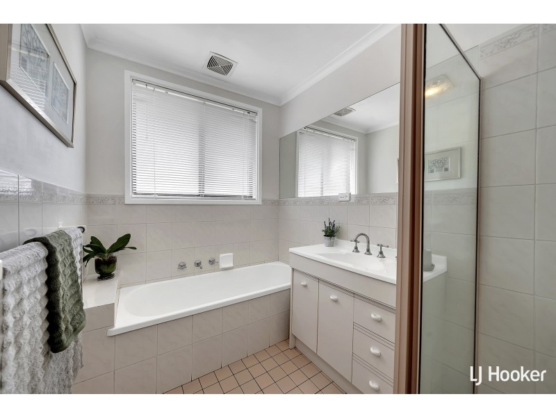 78 Osburn Drive, Macgregor ACT 2615
