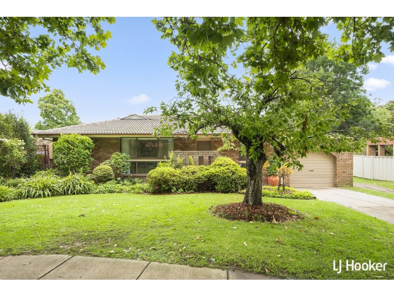 78 Osburn Drive, Macgregor ACT 2615