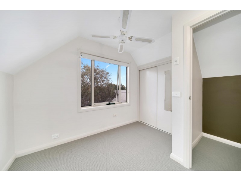 33 Bamir Square, Ngunnawal ACT 2913