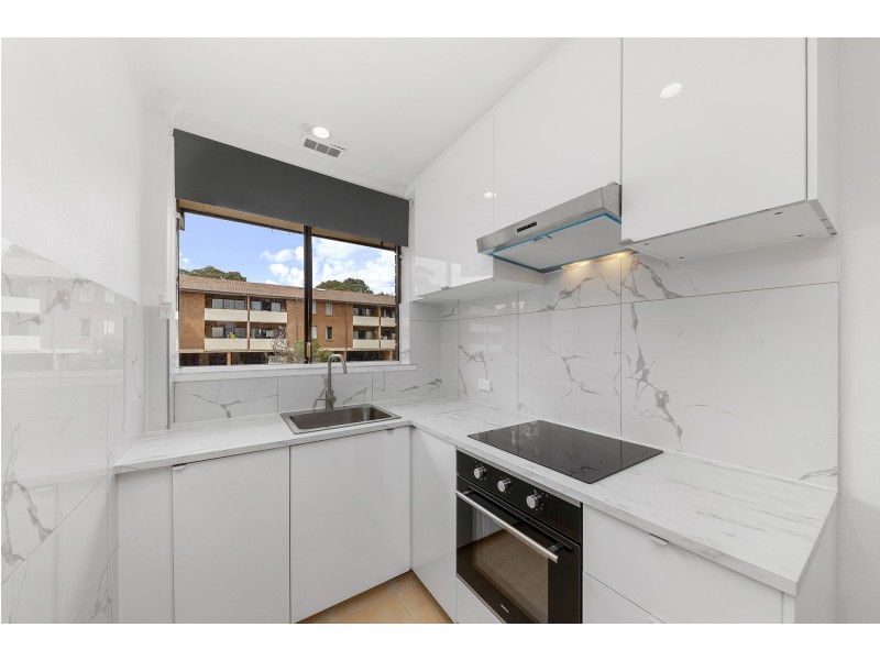 8/30 Springvale Drive, Hawker ACT 2614