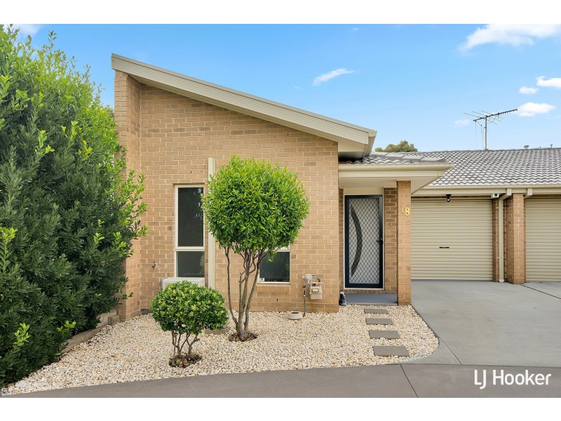 18/85 Macfarlane Burnett Avenue, Macgregor ACT 2615