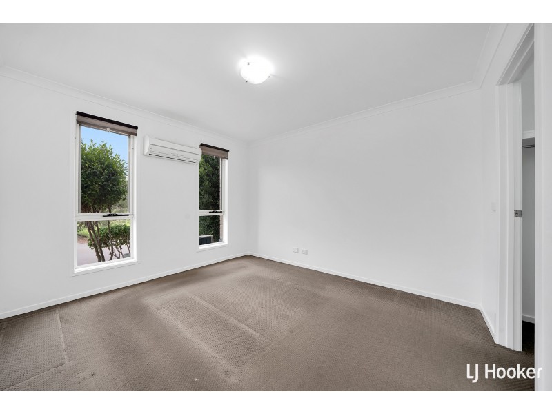 18/85 Macfarlane Burnett Avenue, Macgregor ACT 2615
