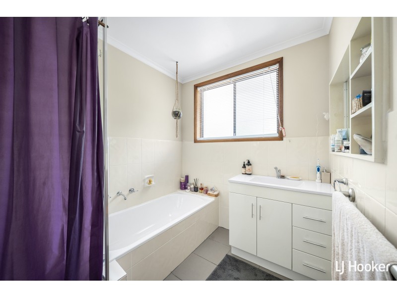45 Wrenfordsley Place, Latham ACT 2615