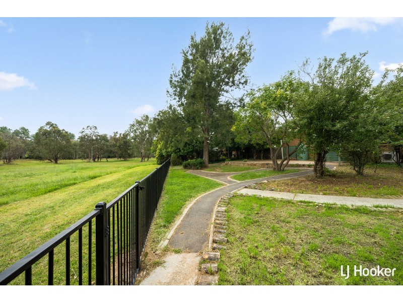 45 Wrenfordsley Place, Latham ACT 2615