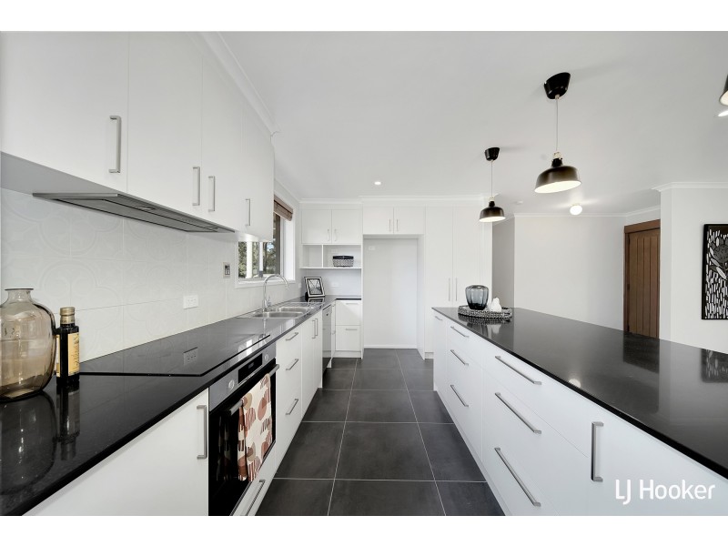 19 Bettington Circuit, Charnwood ACT 2615