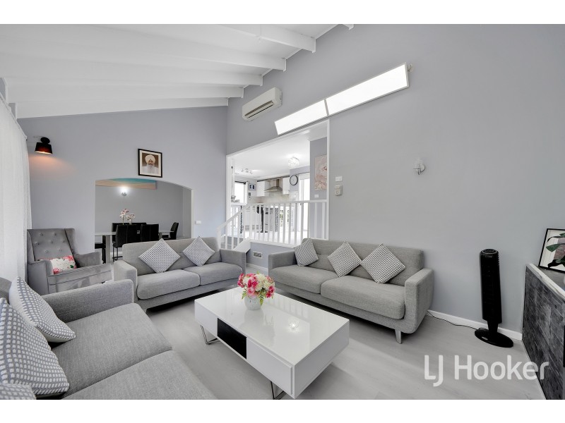 37 Dalley Crescent, Latham ACT 2615