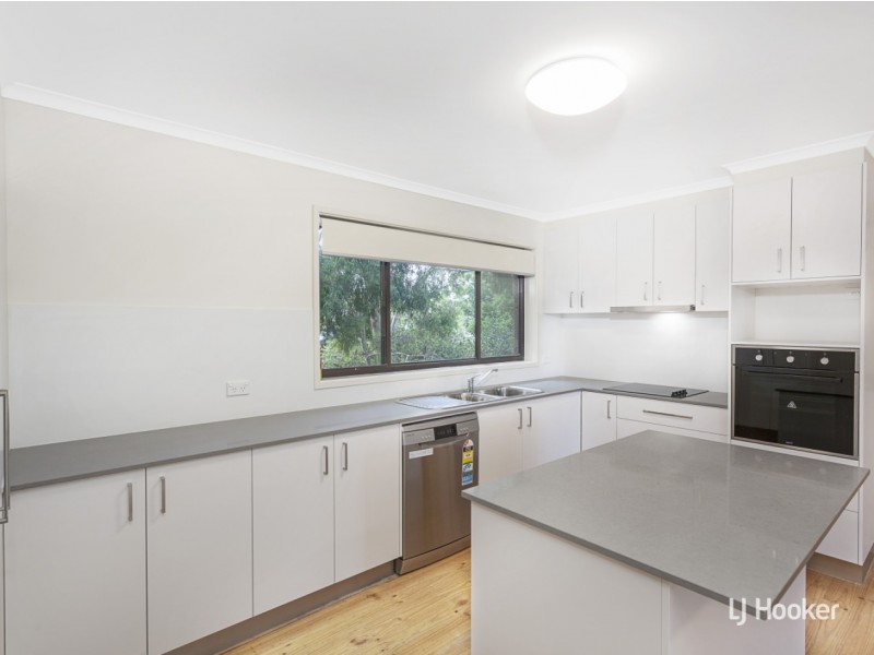 11 Fred Johns Cres, Mckellar ACT 2617