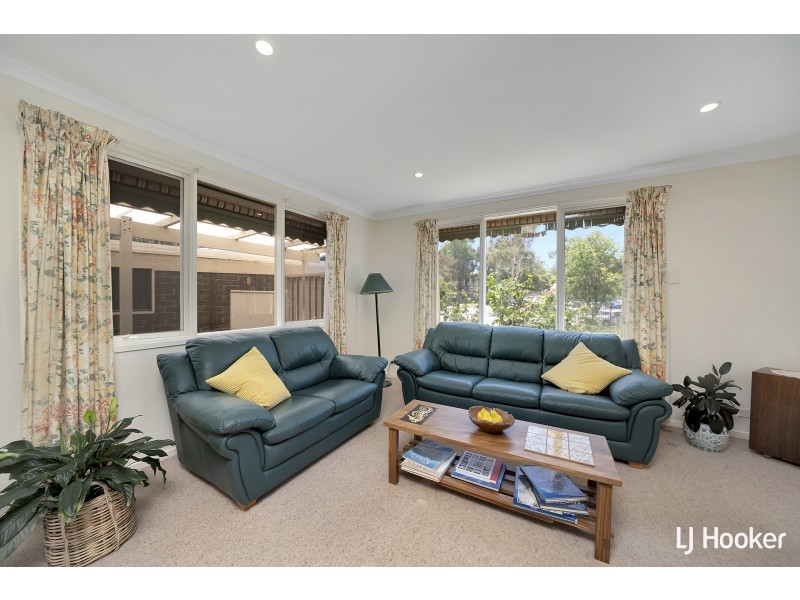 18 Hirschfeld Crescent, Macgregor ACT 2615