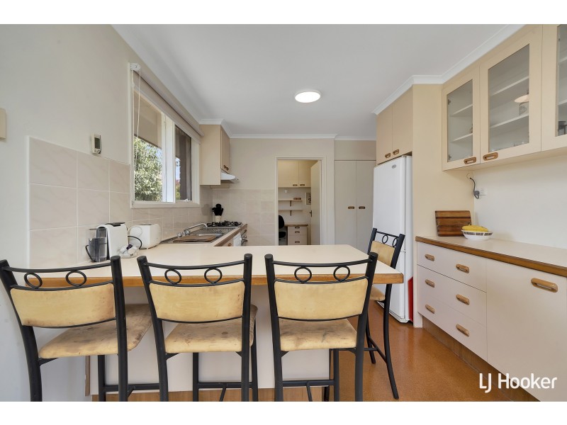 18 Hirschfeld Crescent, Macgregor ACT 2615