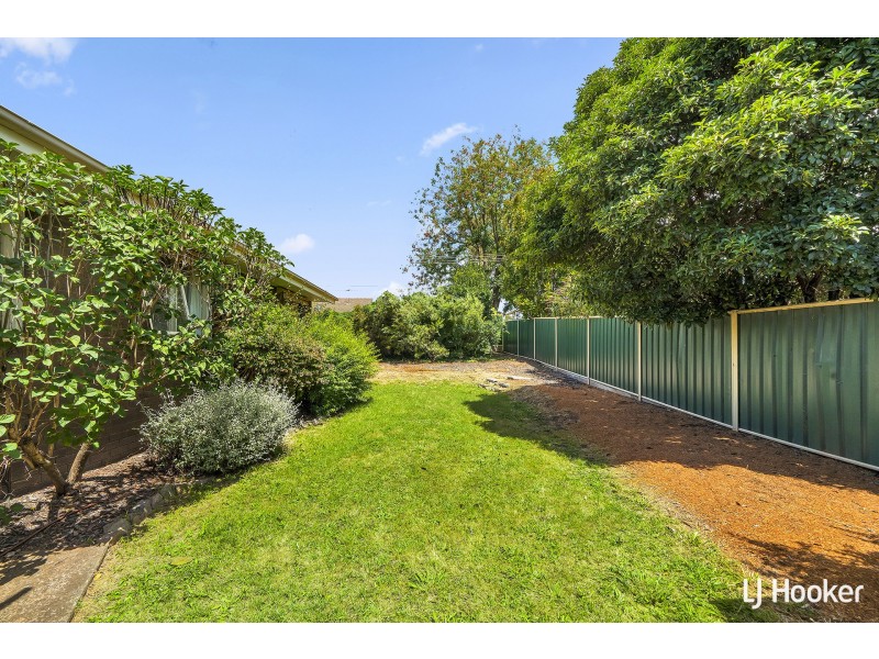 18 Hirschfeld Crescent, Macgregor ACT 2615