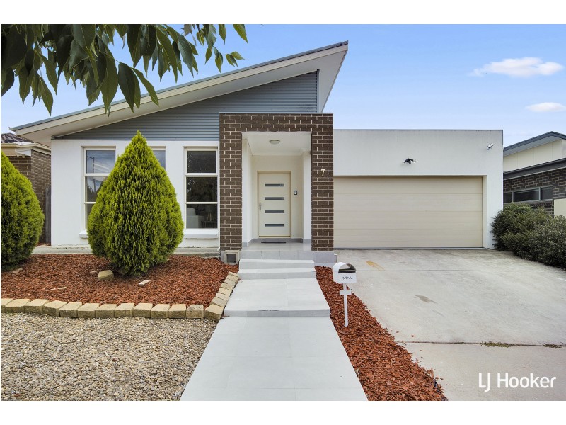 7 Casilda Street, Harrison ACT 2914