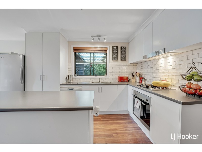 13 Carman Loop, Macgregor ACT 2615