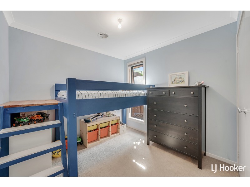 13 Carman Loop, Macgregor ACT 2615