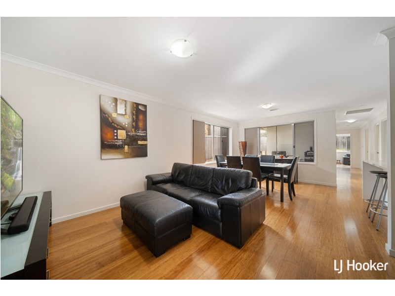 8 Bryan Hudson Street, Macgregor ACT 2615
