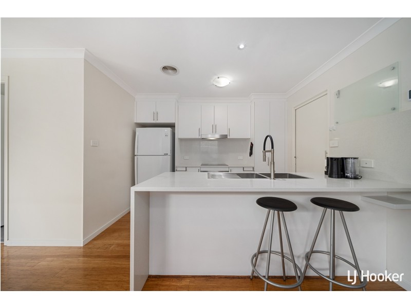 8 Bryan Hudson Street, Macgregor ACT 2615