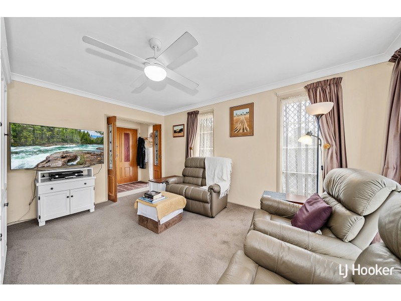 12 Jonsson Court, Dunlop ACT 2615