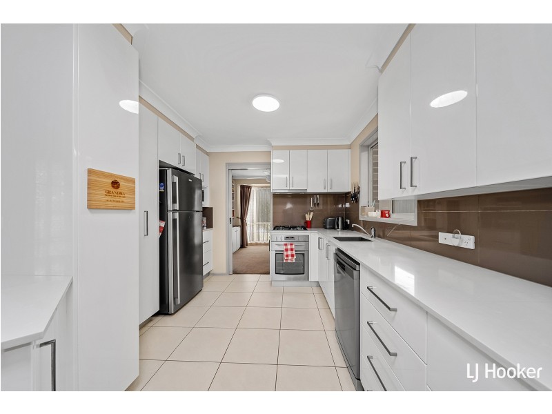 12 Jonsson Court, Dunlop ACT 2615