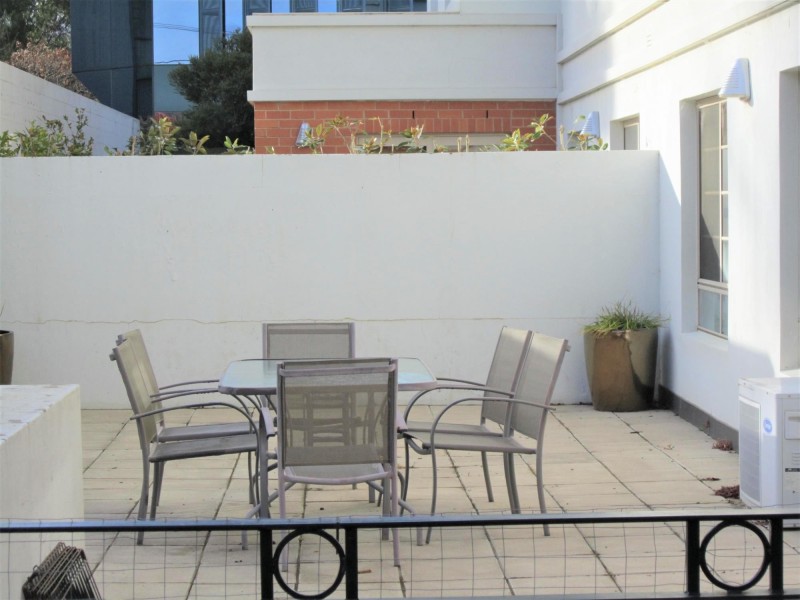 2/54 Moore Street, Turner ACT 2612