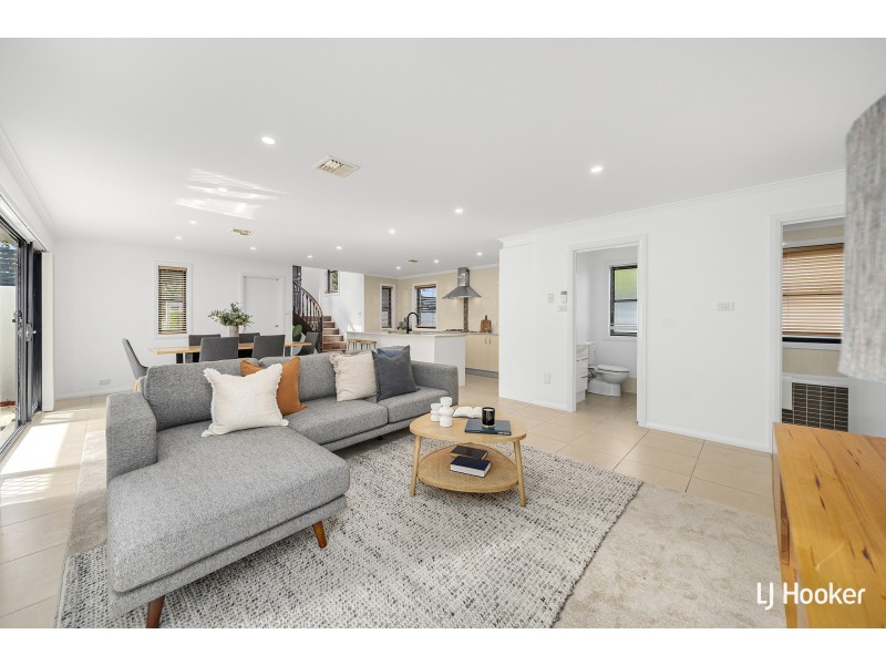 32 Polilight Street, Dunlop ACT 2615