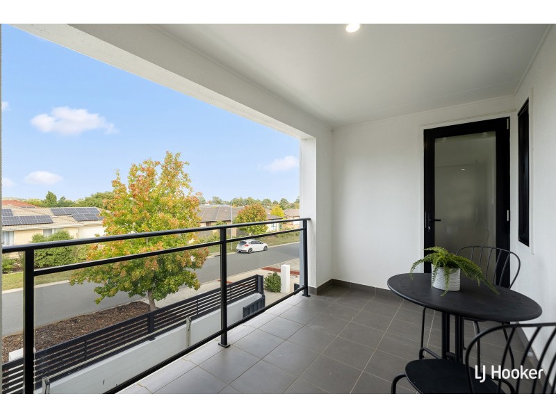 32 Polilight Street, Dunlop ACT 2615