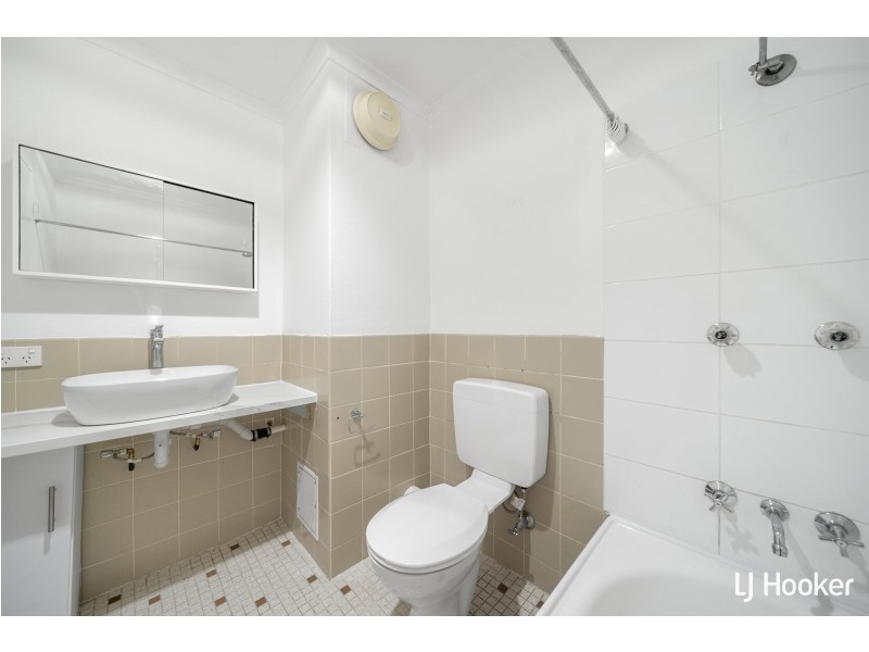 7/28 Springvale Drive, Hawker ACT 2614