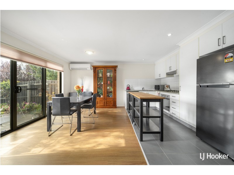 10/204 Macfarlane Burnet Avenue, Macgregor ACT 2615